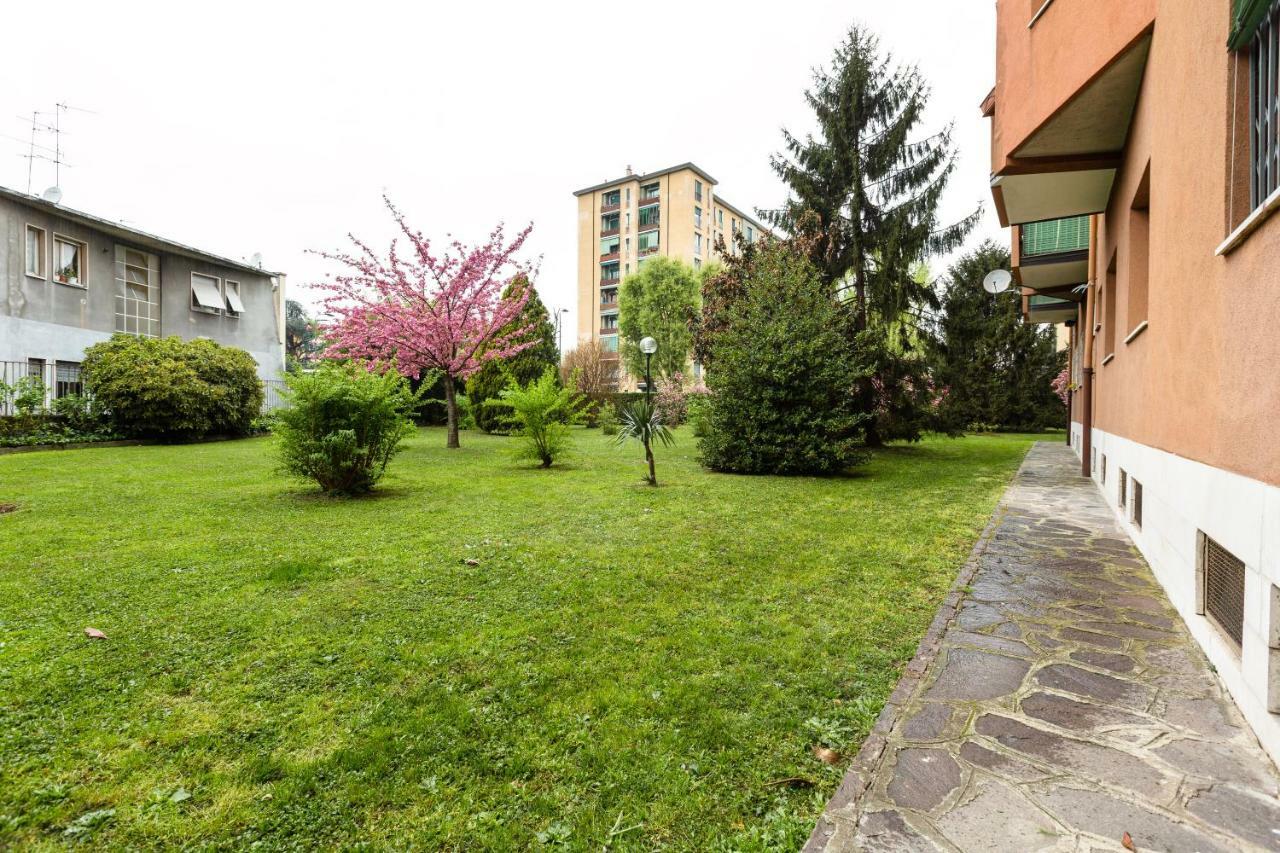 Renewed Balcony Flat With Green Garden Milano Dış mekan fotoğraf