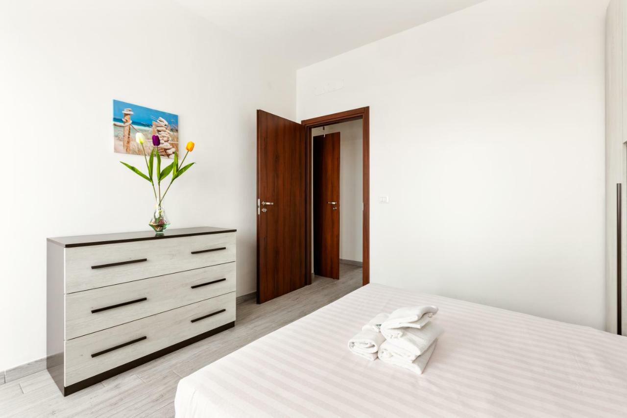 Renewed Balcony Flat With Green Garden Milano Dış mekan fotoğraf
